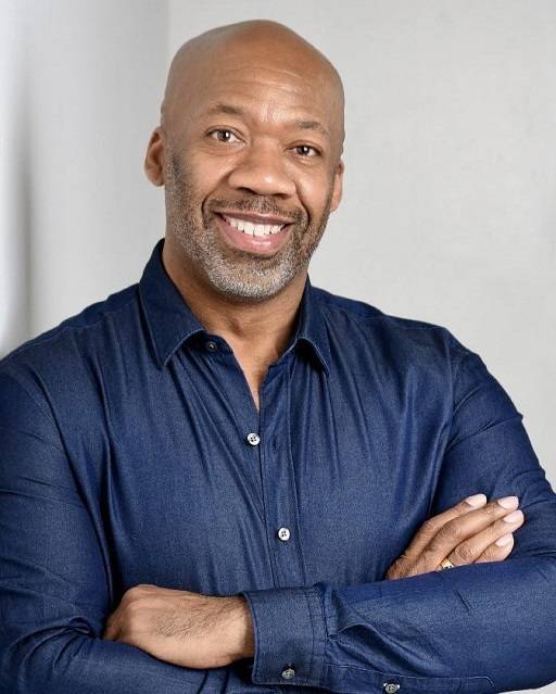 Maurice Scott Early Life and Education